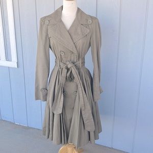 Gorgeous rain / trench style jacket.